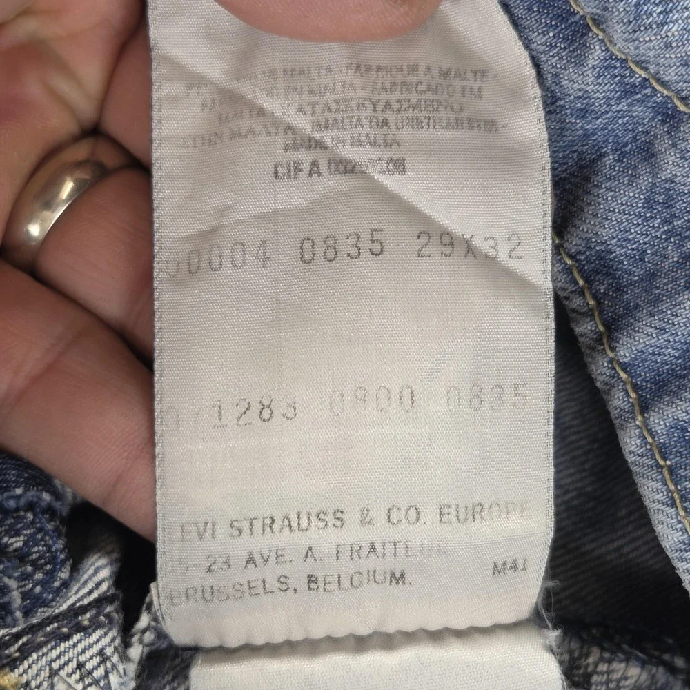 Vintage Levis Engineered Jeans Mens Blue Twisted One Pocket Zip Fly Fits 28x26