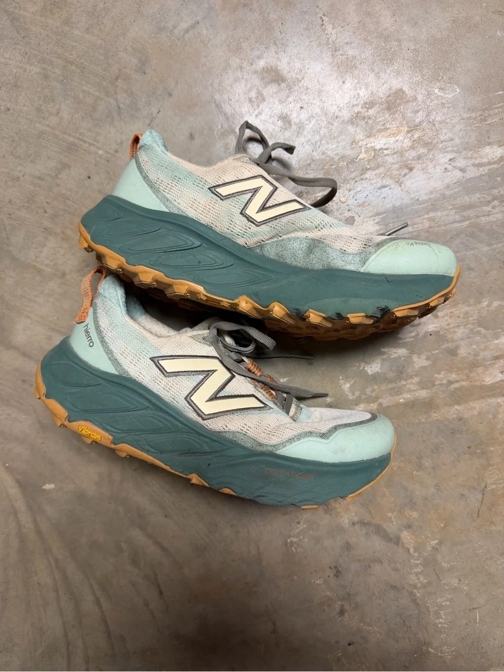 New Balance Fresh Foam X Hierro v9, featuring a 