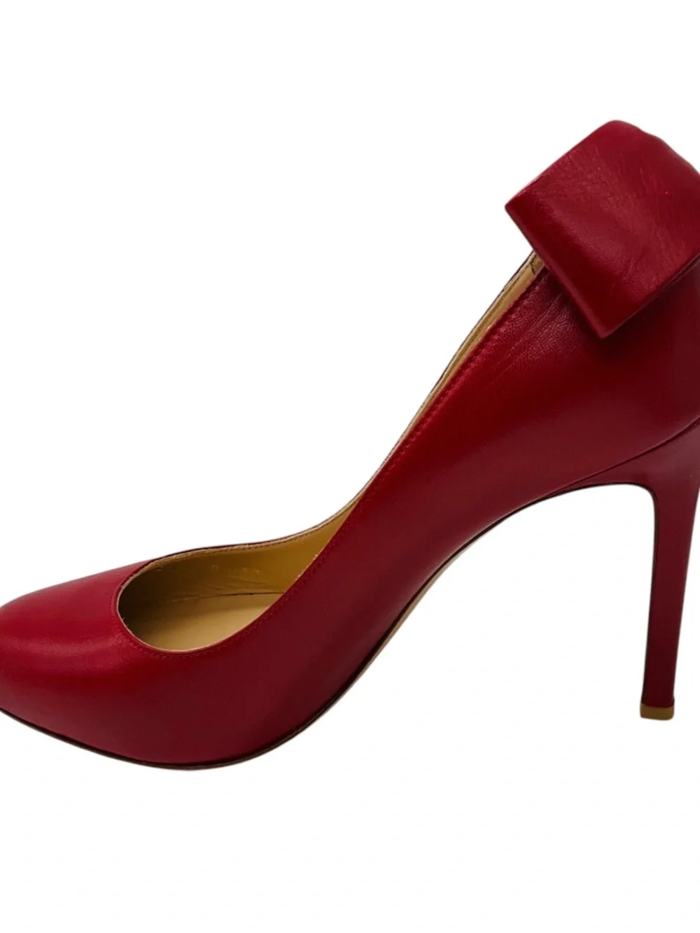 Valentino red round