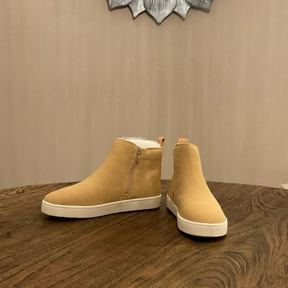 Tan Ankle Boots with White Soles