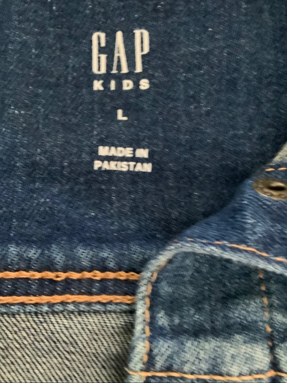 GAP button up