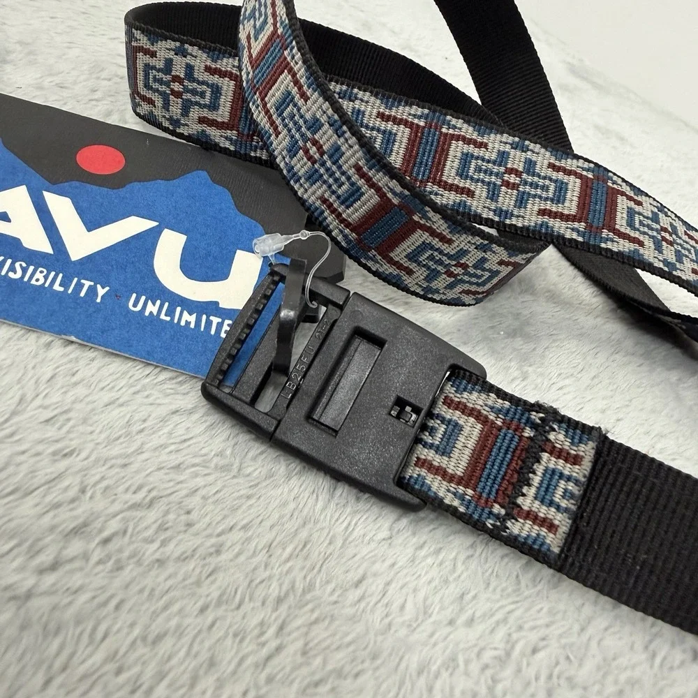 Kavu geometric webbing