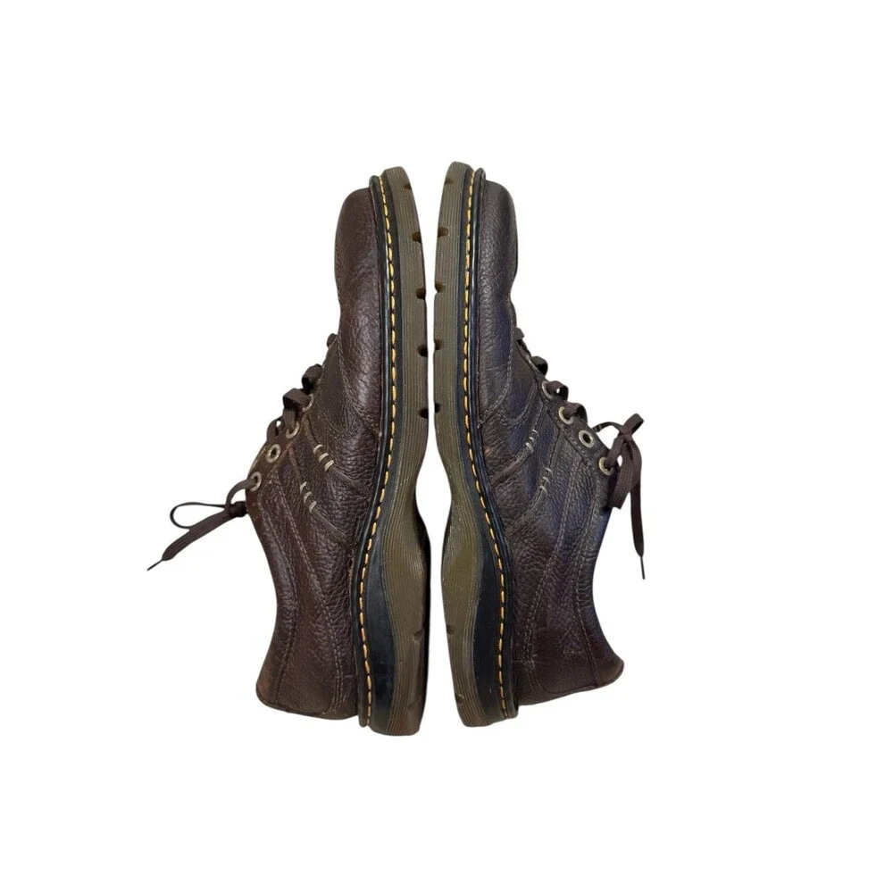 Dr. Martens product pair