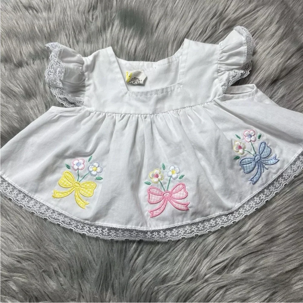 Vintage Baby Girls White Lace Ruffle Bow Floral Top