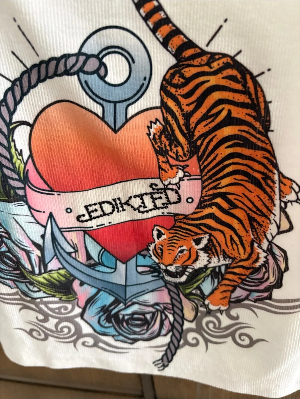Edikted white ribbed