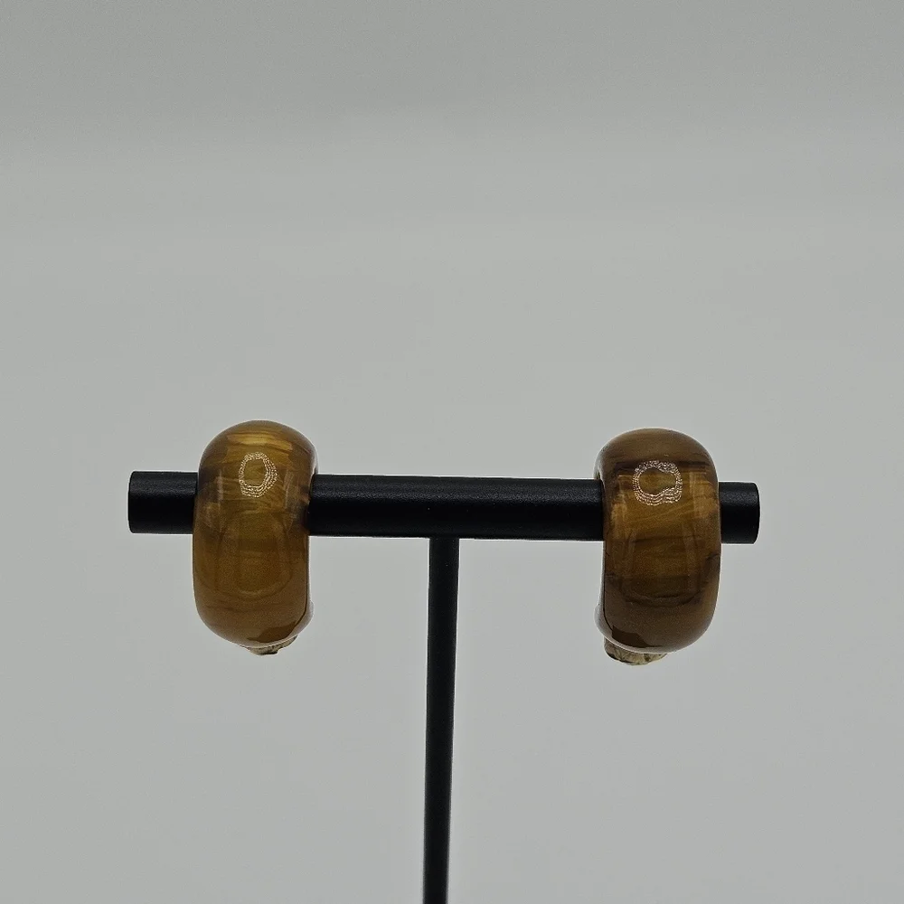 vintage marbled amber colored hoop clip earrings