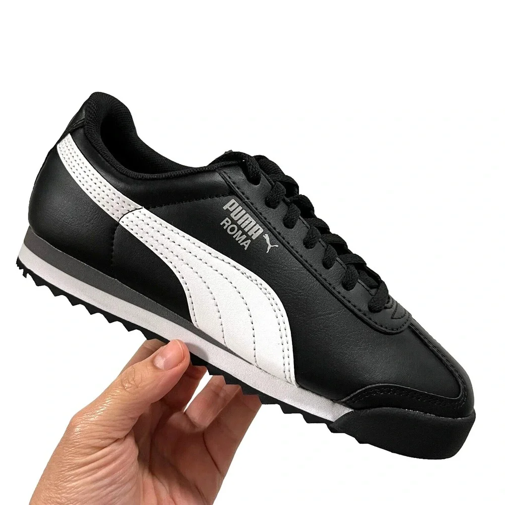 Puma Roma Youth Boys Low Top Sneakers Size 5.5 Black-White Lace Up Faux Leather