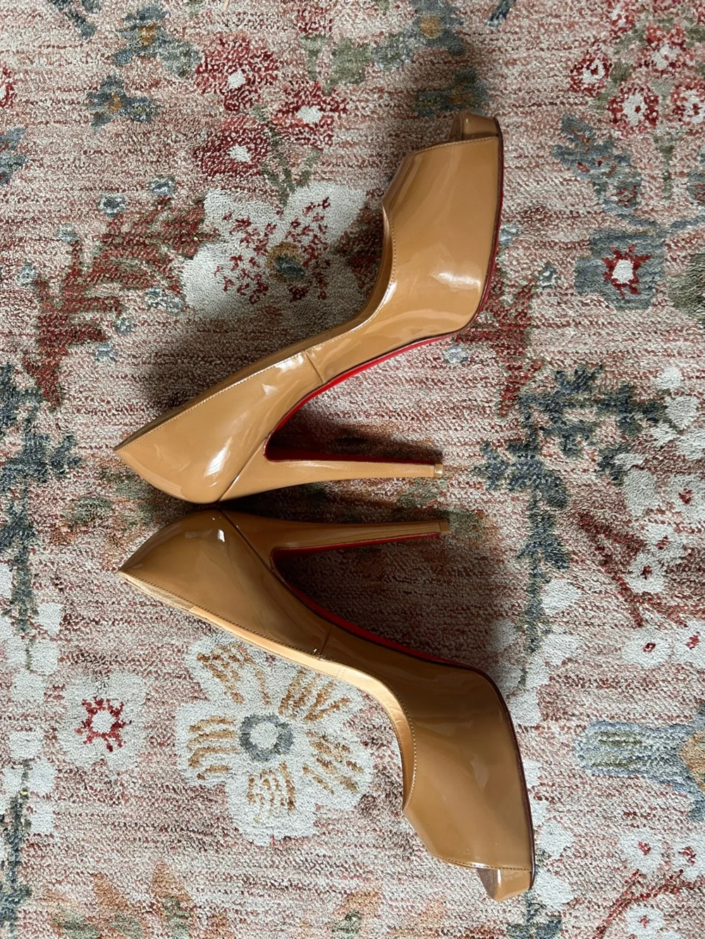 New Very Privé 120MM Patent Leather Pumps  Christian Louboutin