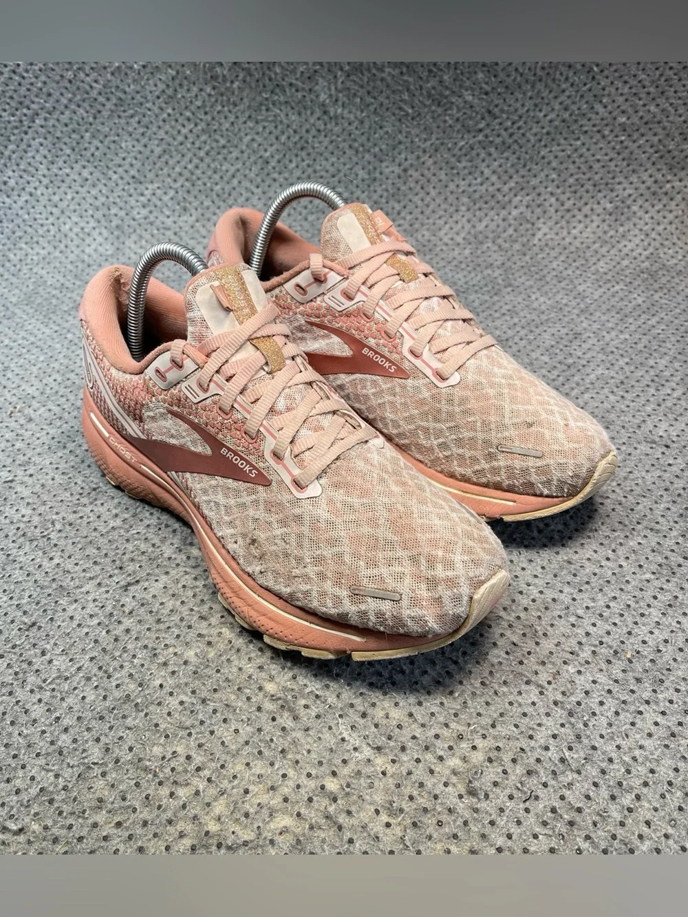 Brooks ghost 14