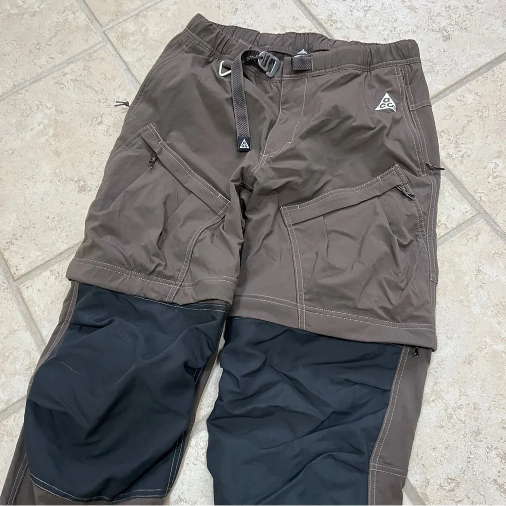 Nike versatile cargo