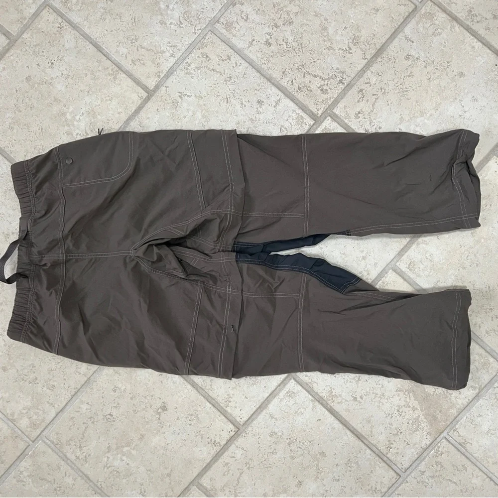 Nike versatile cargo