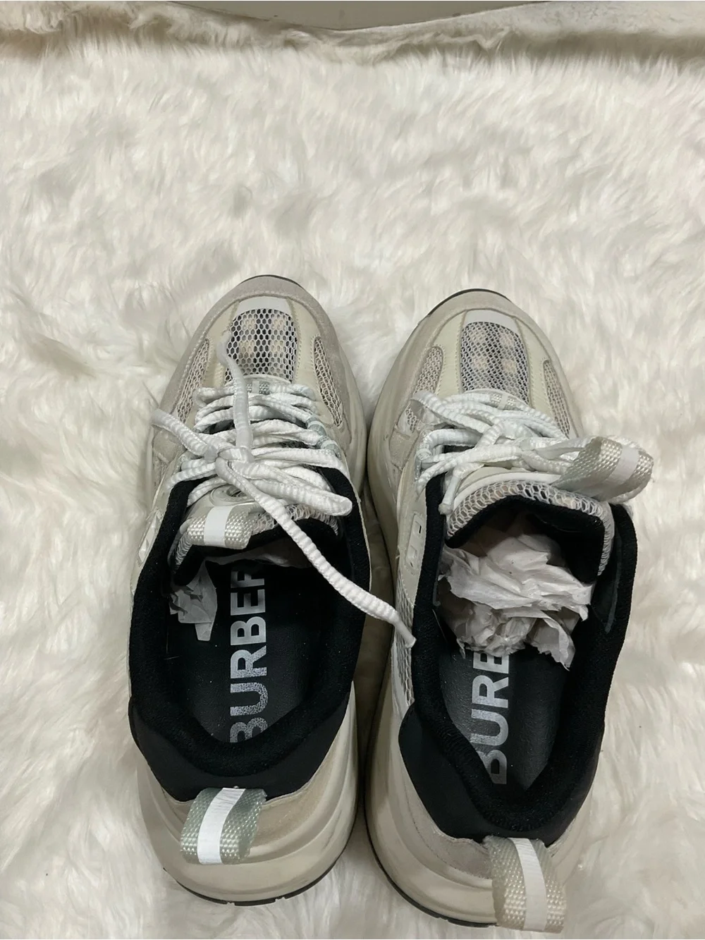 Burberry women’s logo