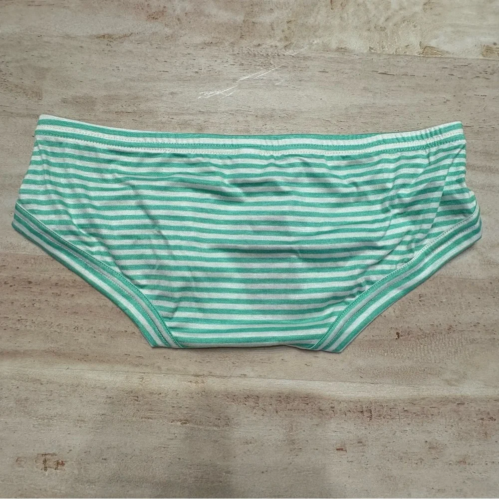 N2N Bodywear reposhing this