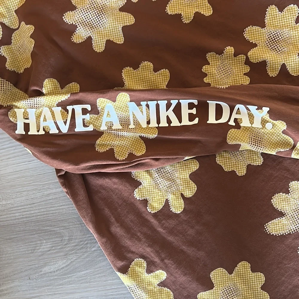 Nike rare 100%
