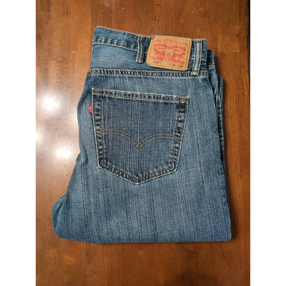 Levis levi 559
