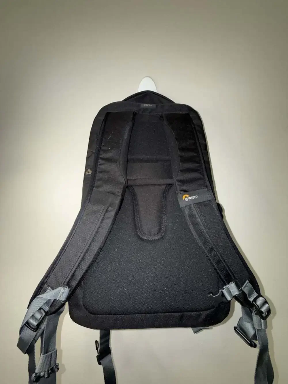 Lowepro fastpack bp