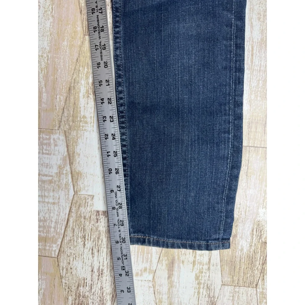 Levis see pictures