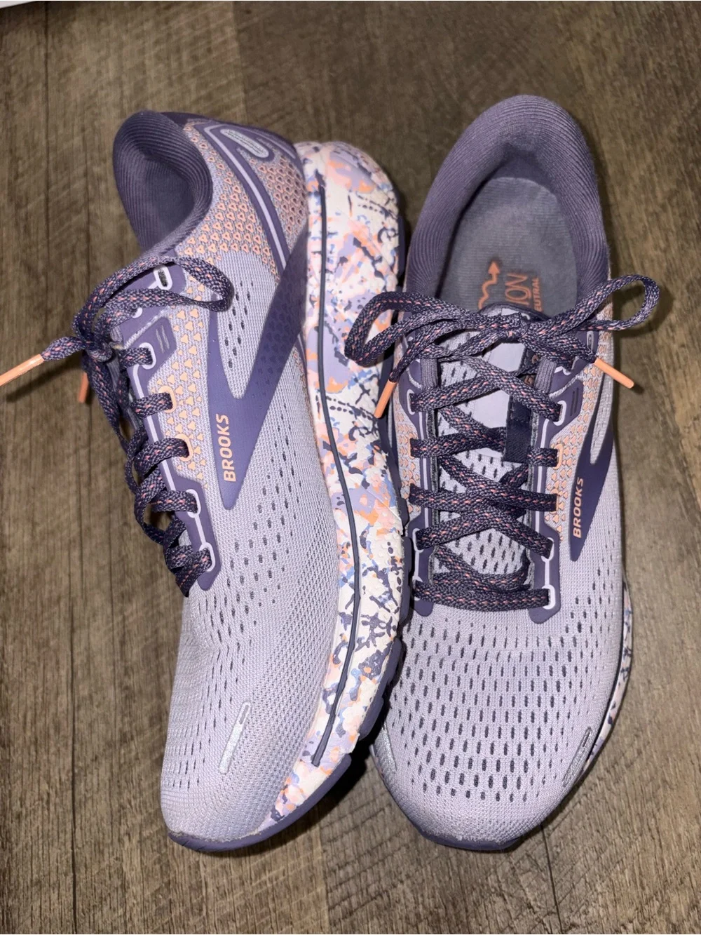 Brooks hardly worn