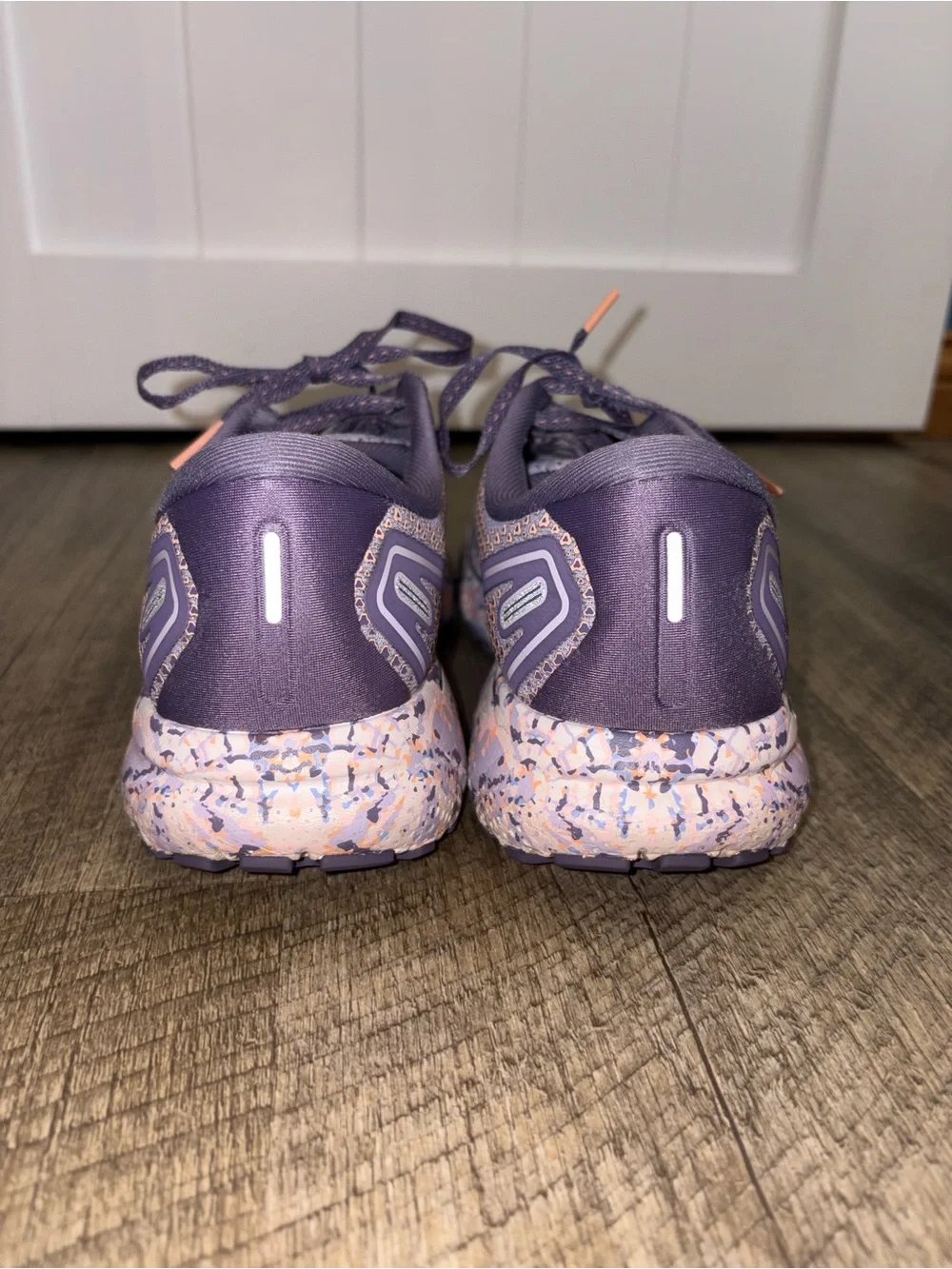 Brooks hardly worn