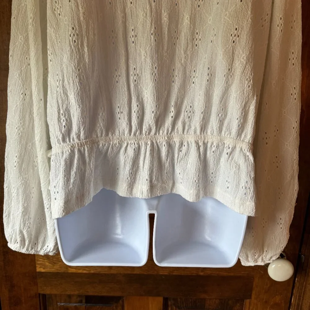 NWT H&M White Eyelet Pullover Top w/Peplum Size 2XL