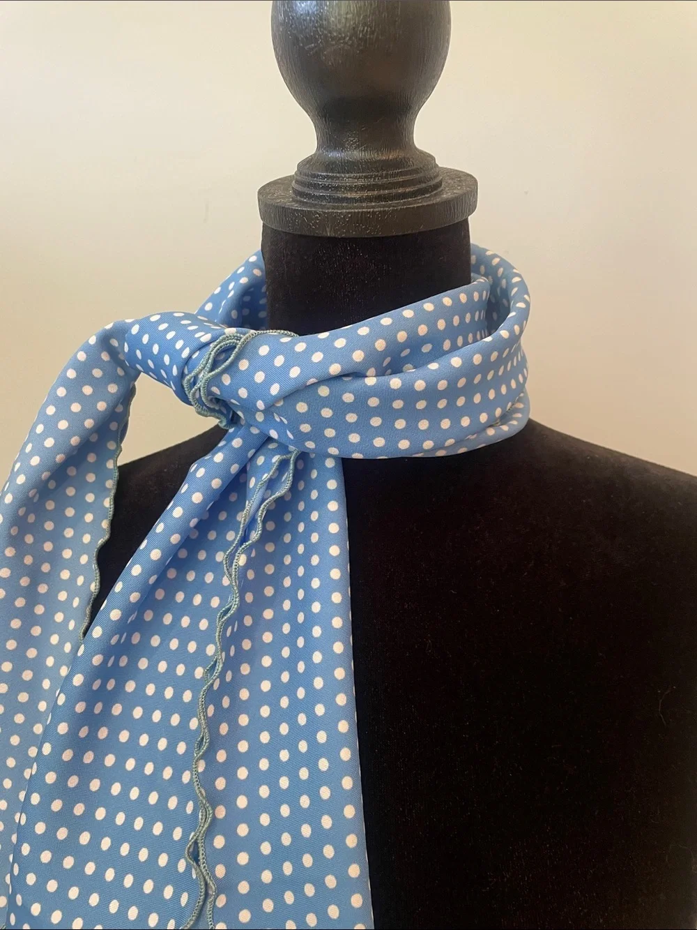 N/A blue polka
