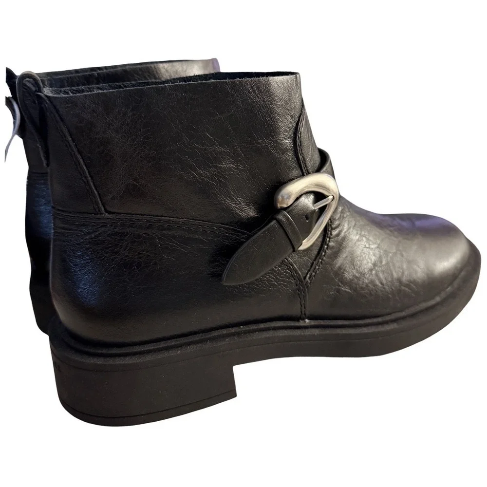 AEROSOLES new women