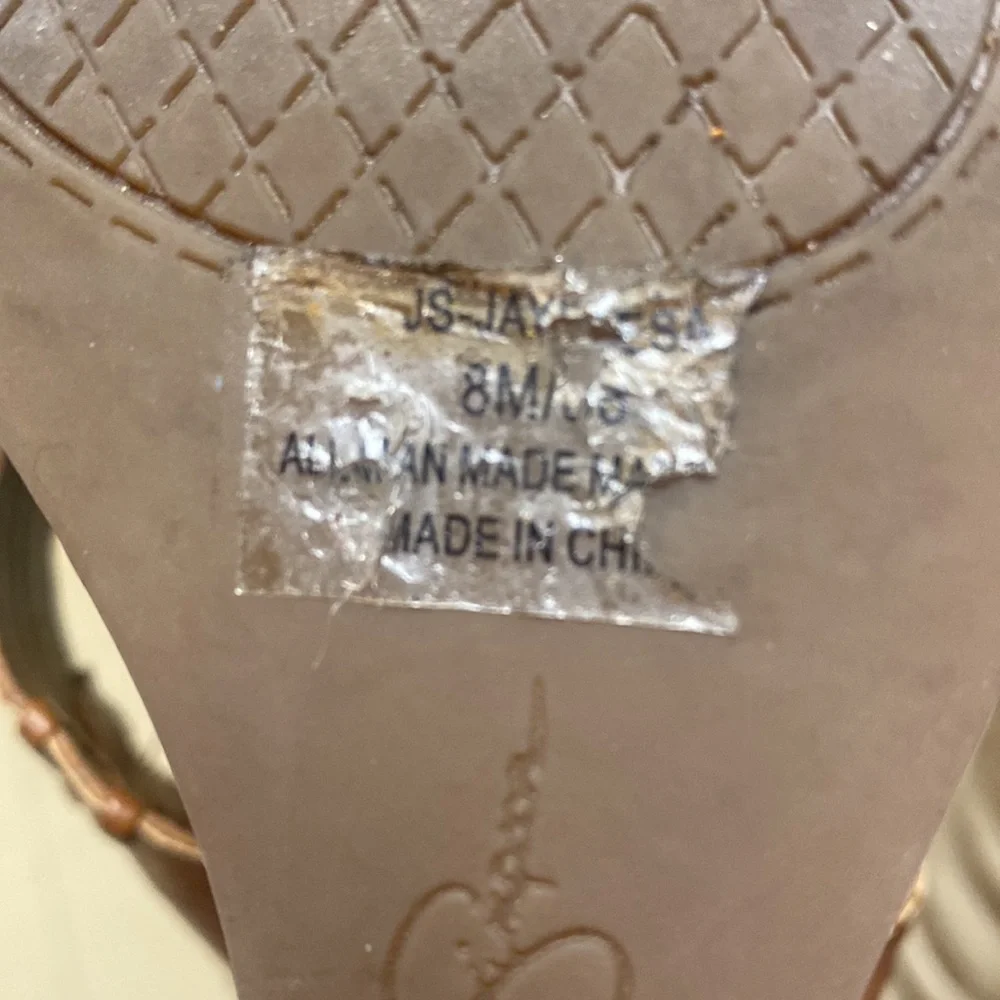 Jessica Simpson euc runs