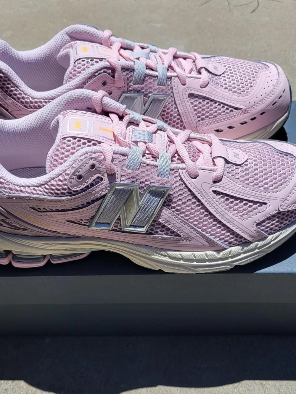 New Balance women new