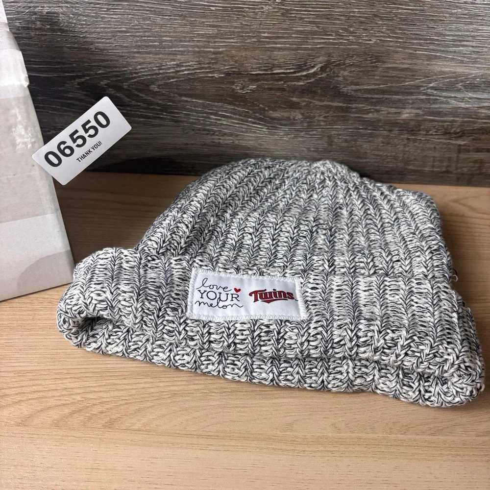Love Your Melon good used
