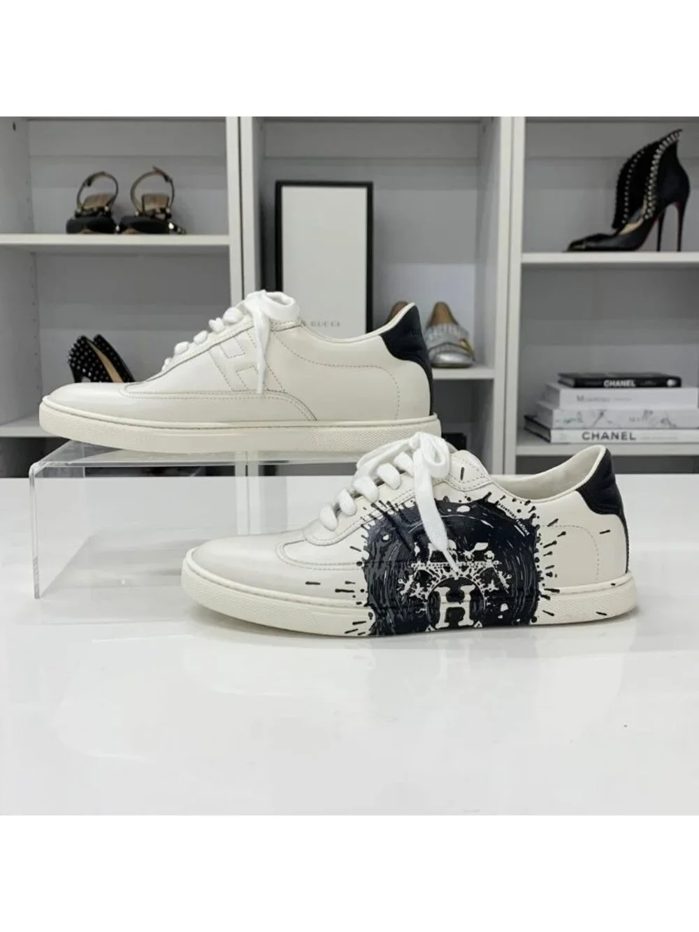 Hermes brand size