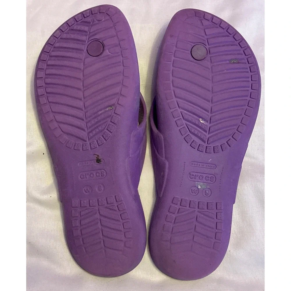 CROCS pre owned