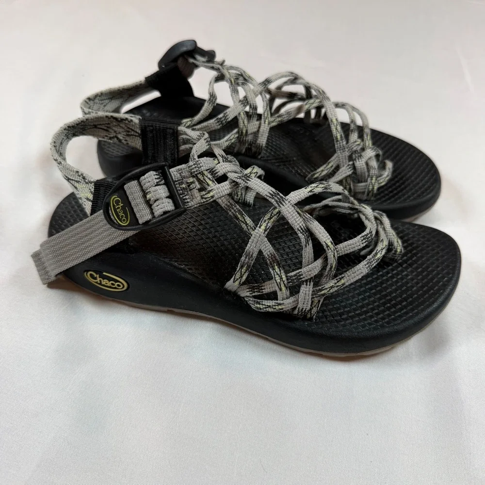 Chaco Z Cloud X2 Sandals Womens 6 Black Grey Strappy Toe Loop Hiking Outdoors