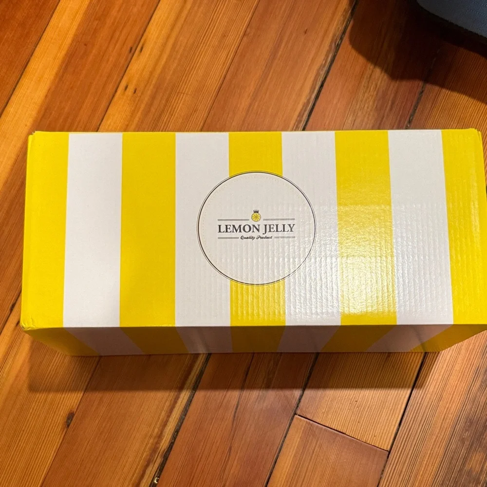 Lemon Jelly step into