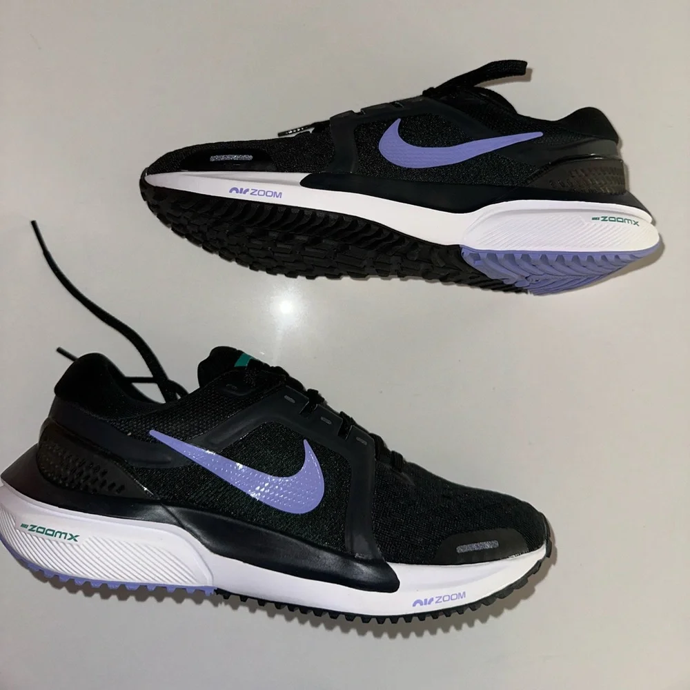 NIKE women’s Air Zoom Vomero 16 black white purple running walking sneakers 6.5