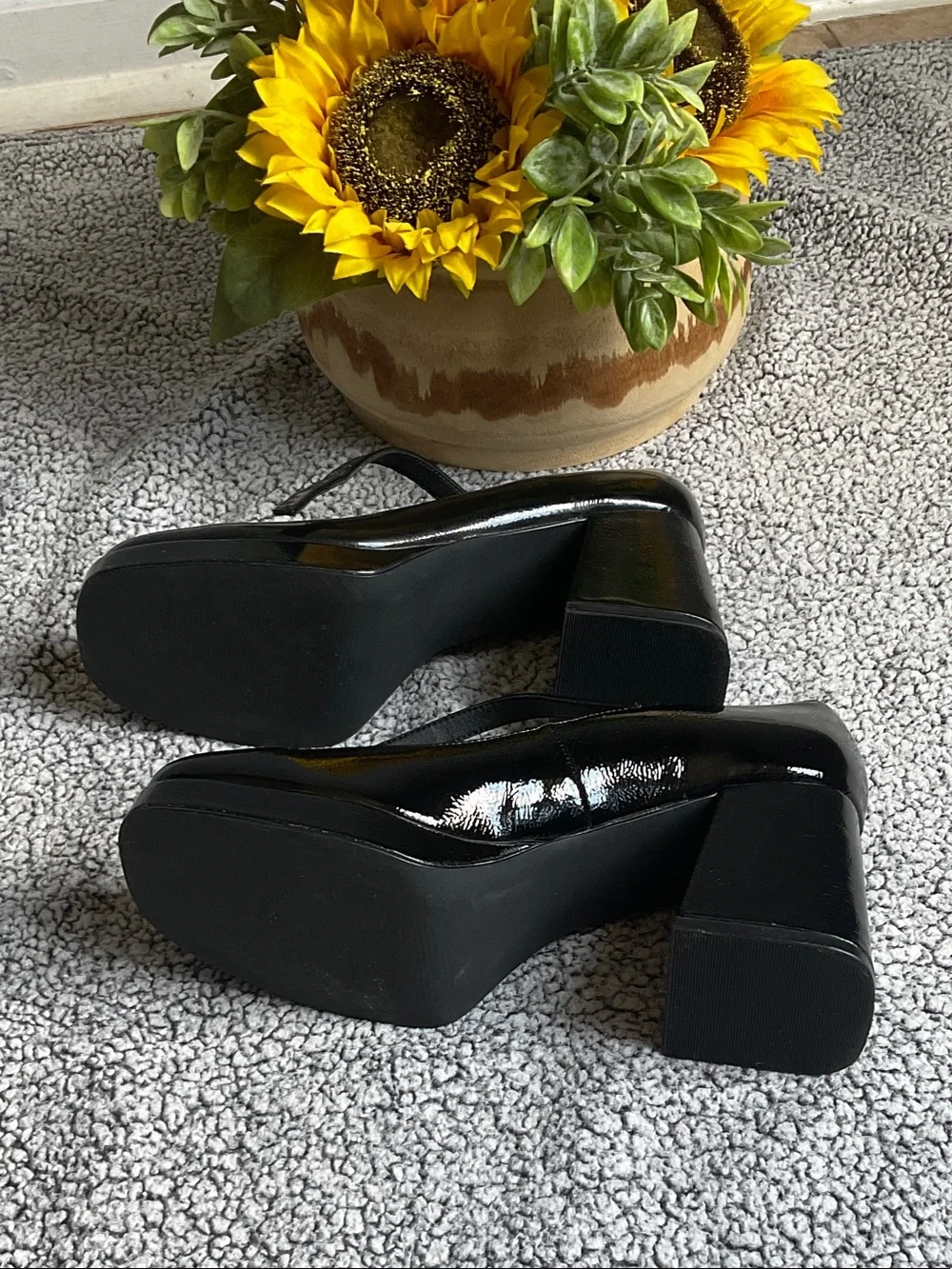 Steve Madden glossy patent