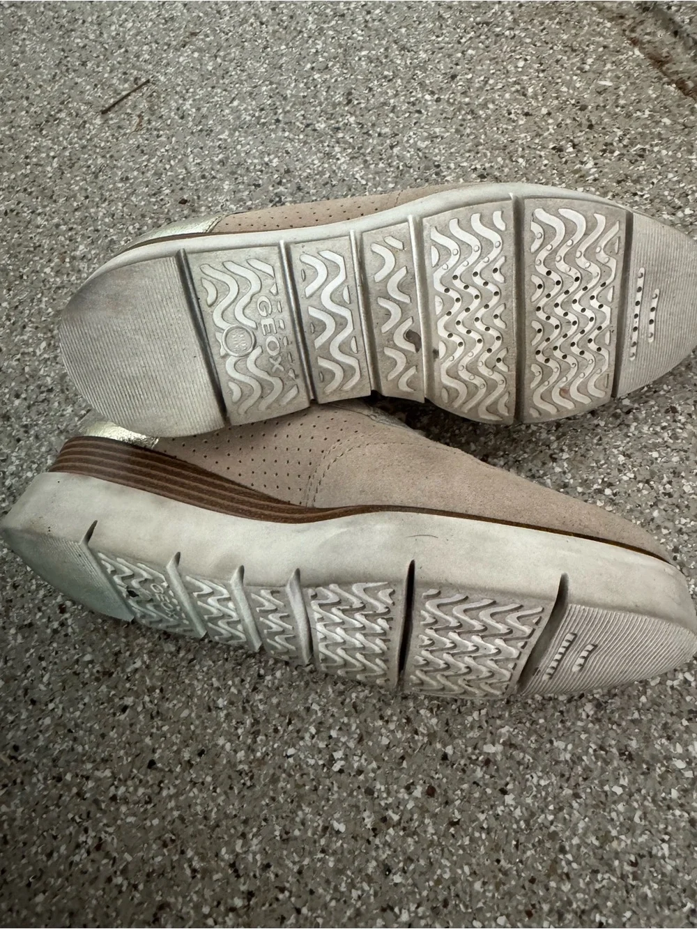 Geox comfortable lace