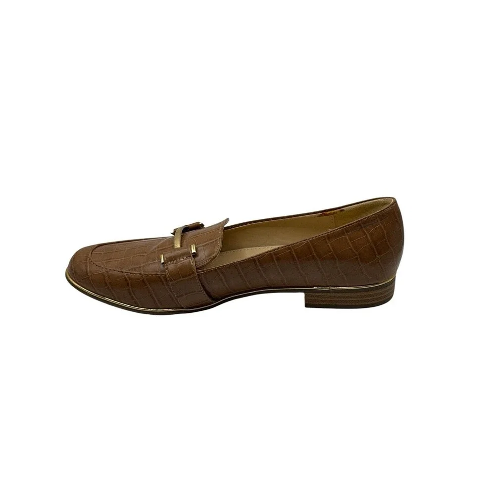 Liz Claiborne these liz