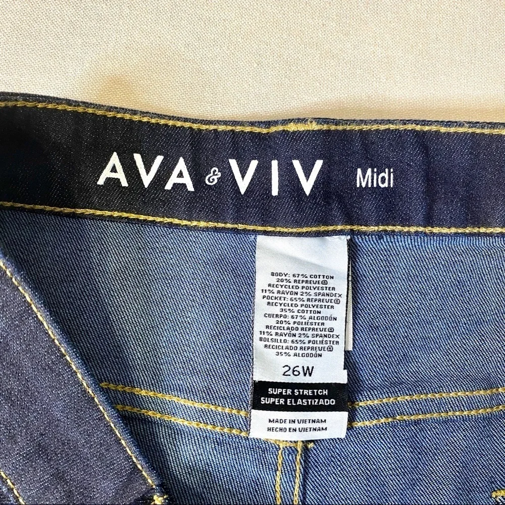Ava & Viv ava viv