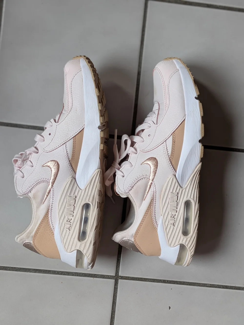 Nike lightweight women’s