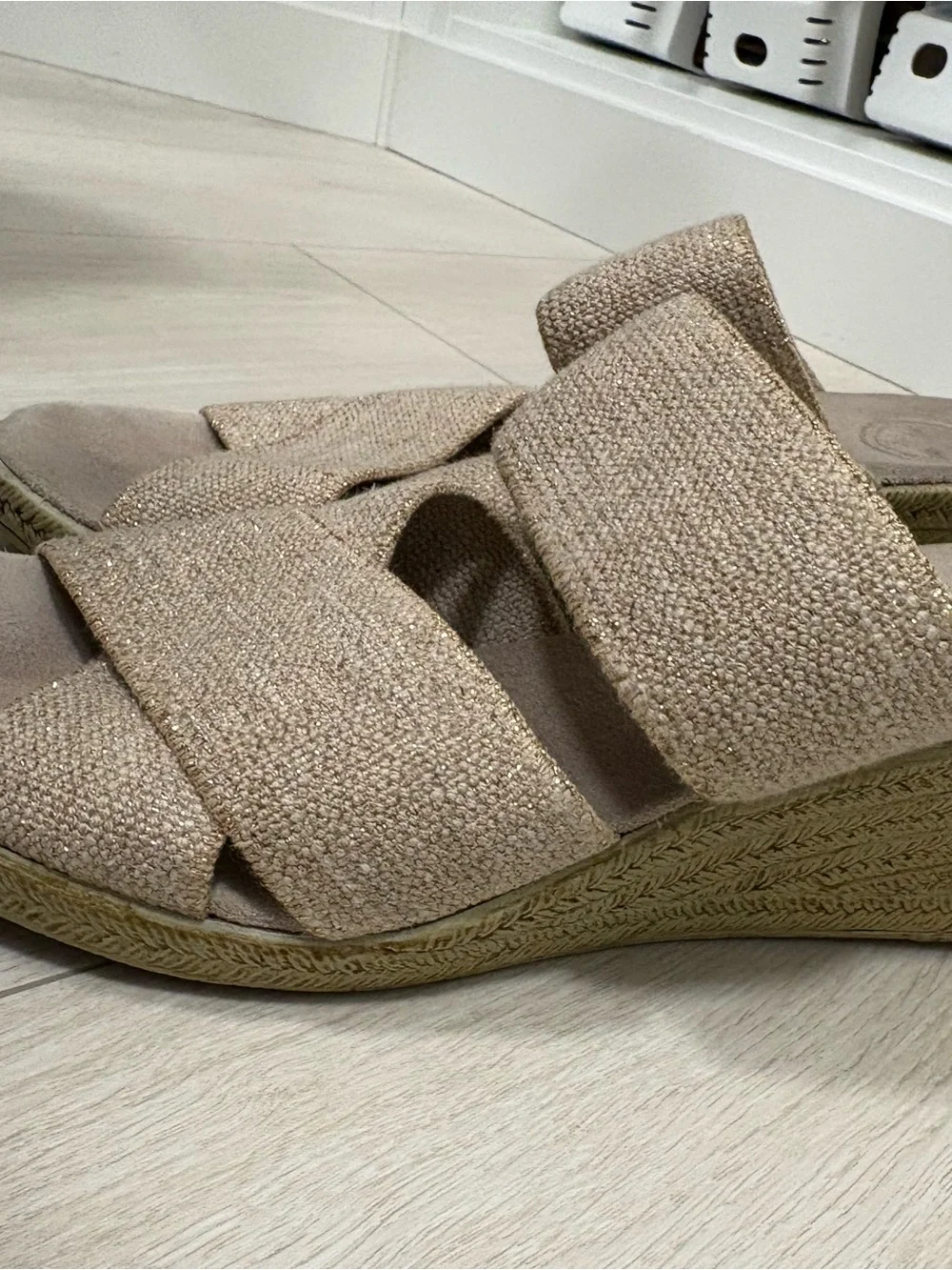 CHARLESTON SHOE CO. comfortable women