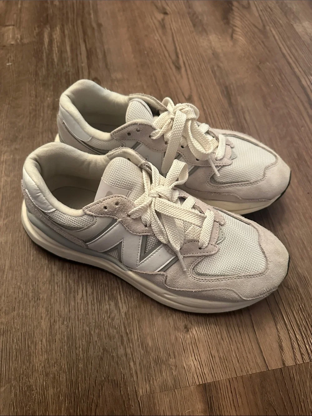 New Balance women new