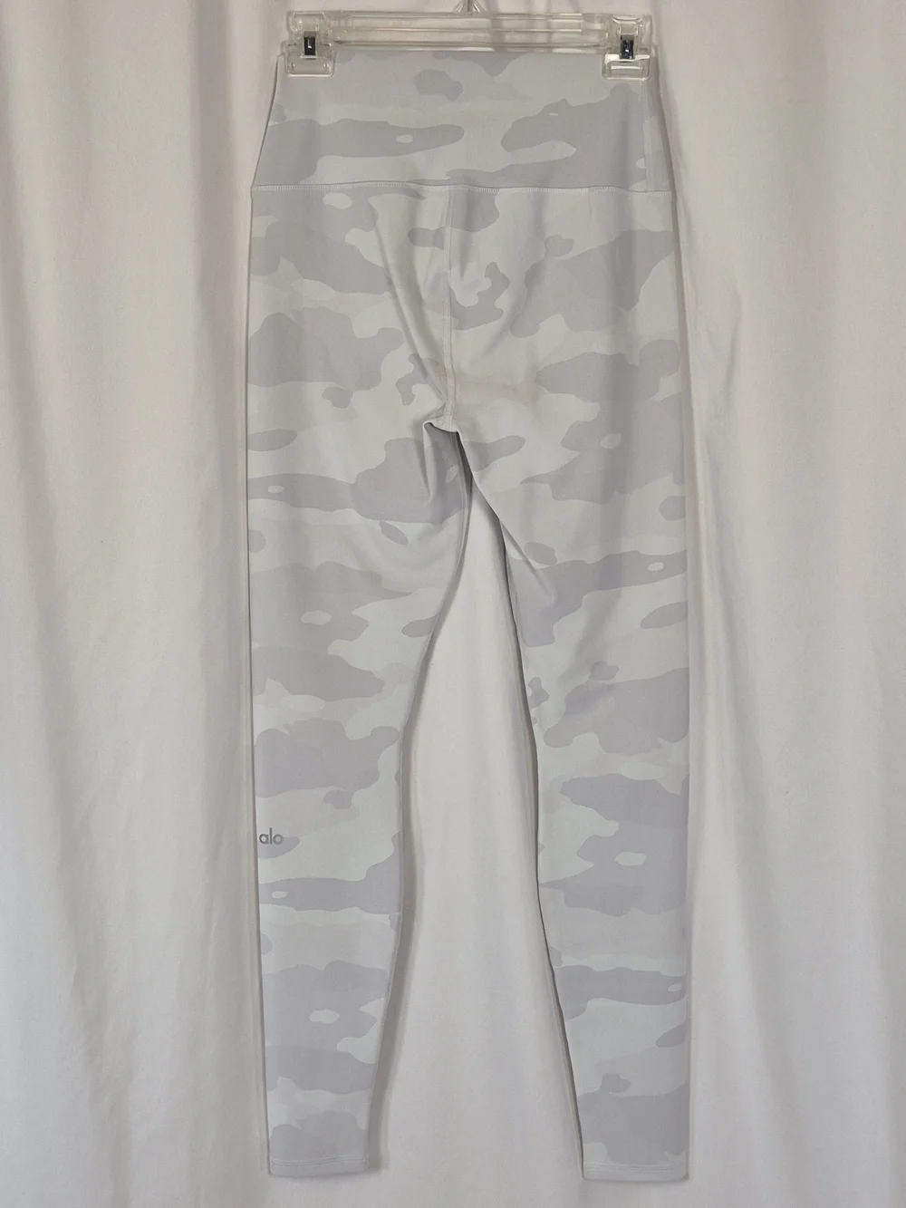 ALO Yoga thank sleek fitting