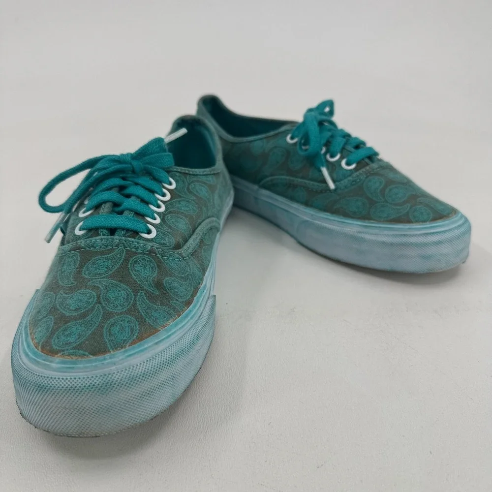 Vans product pair
