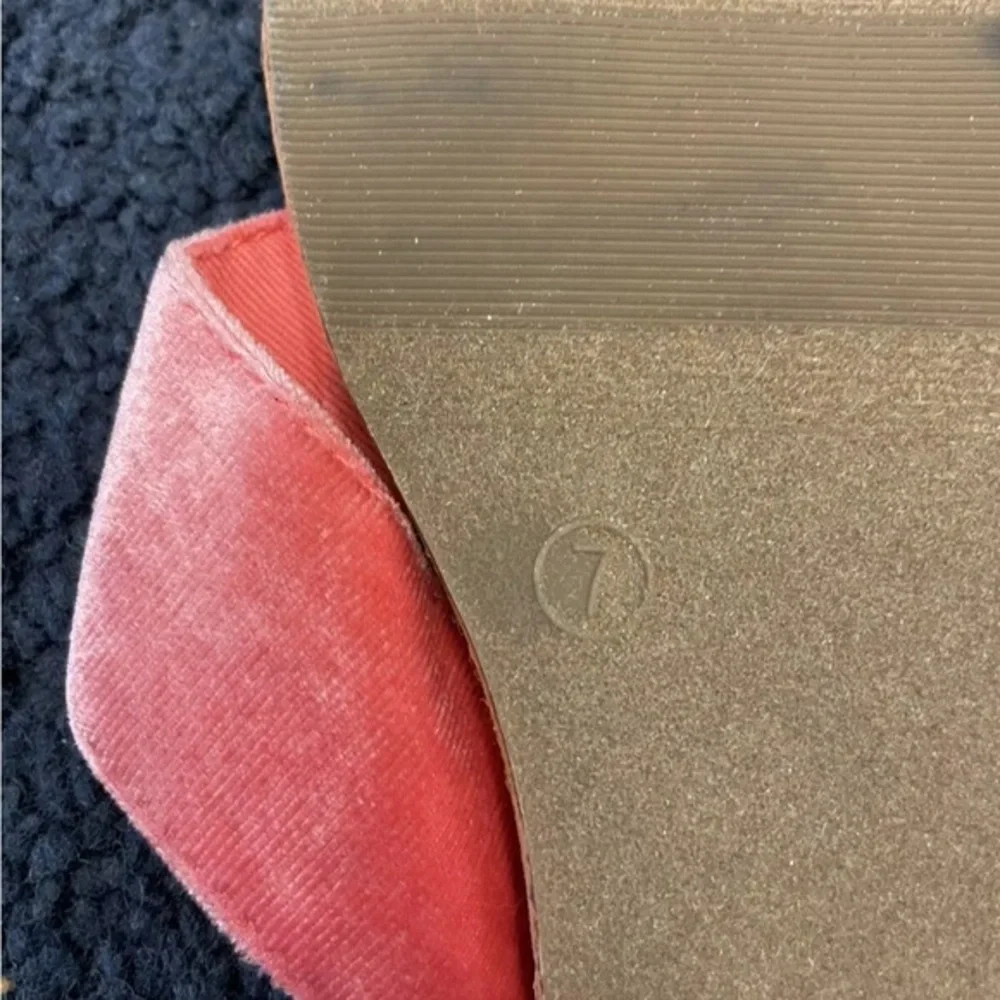 GAP slides nwt