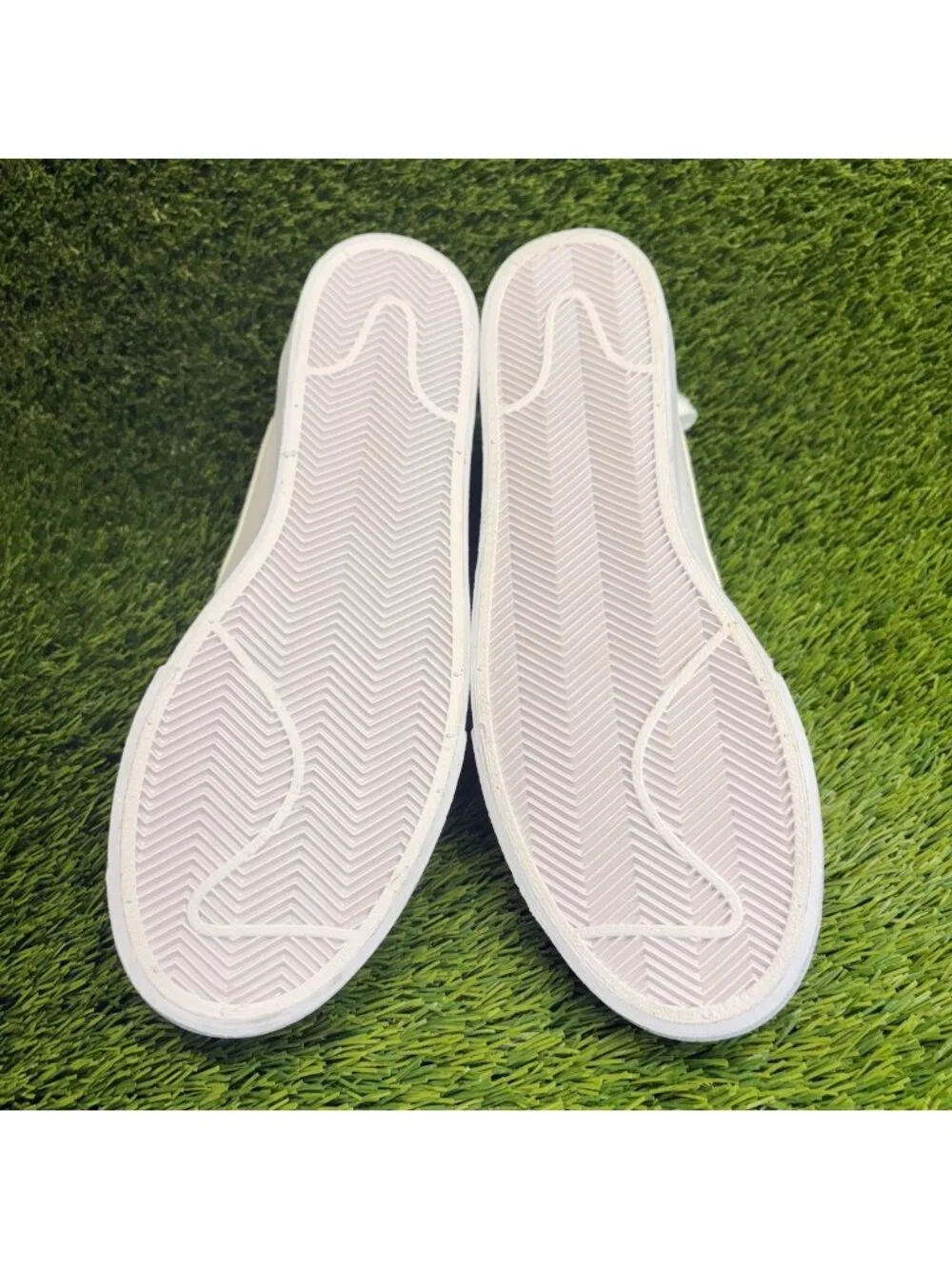 Nike please review