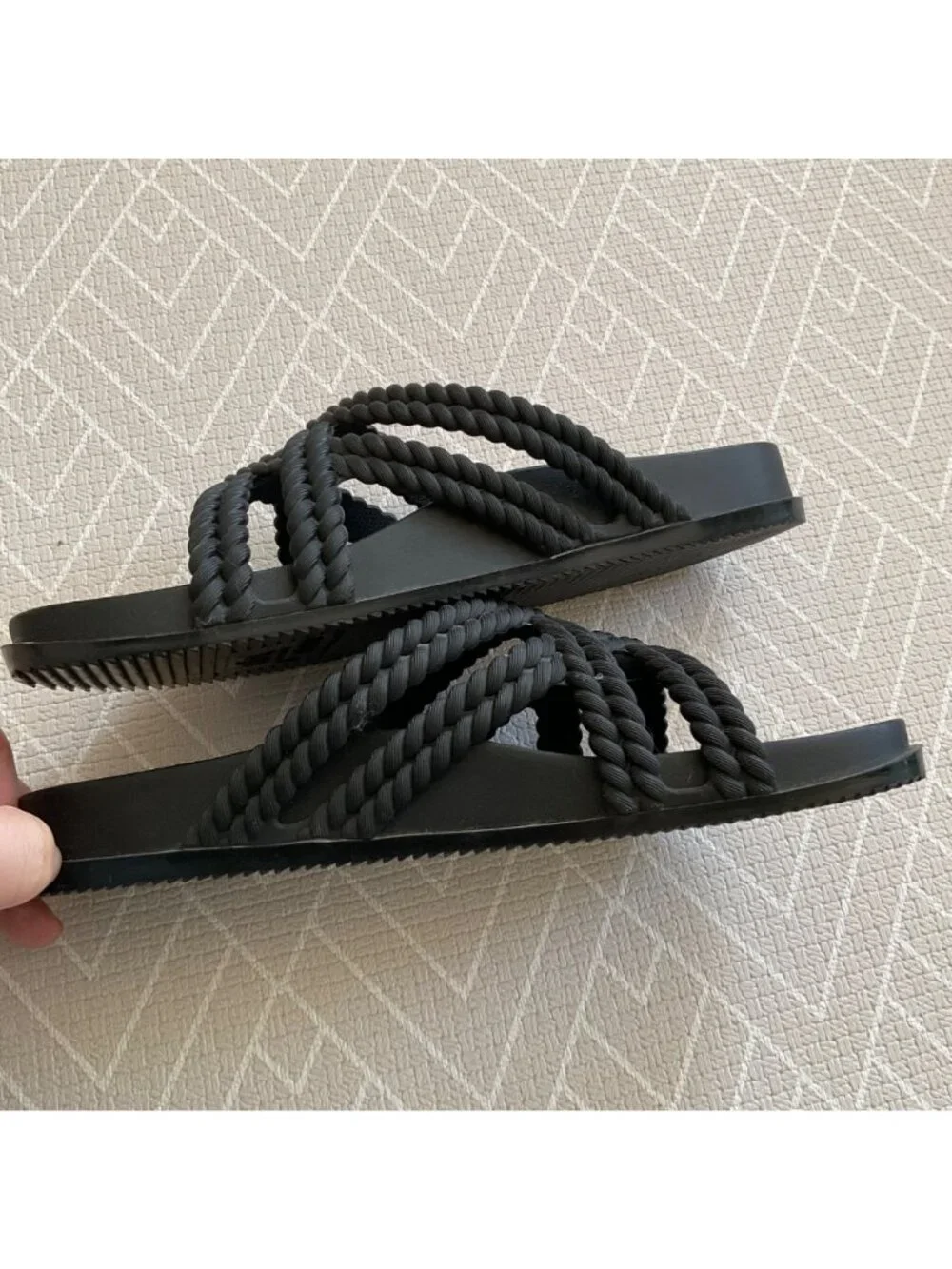 Melissa worn few