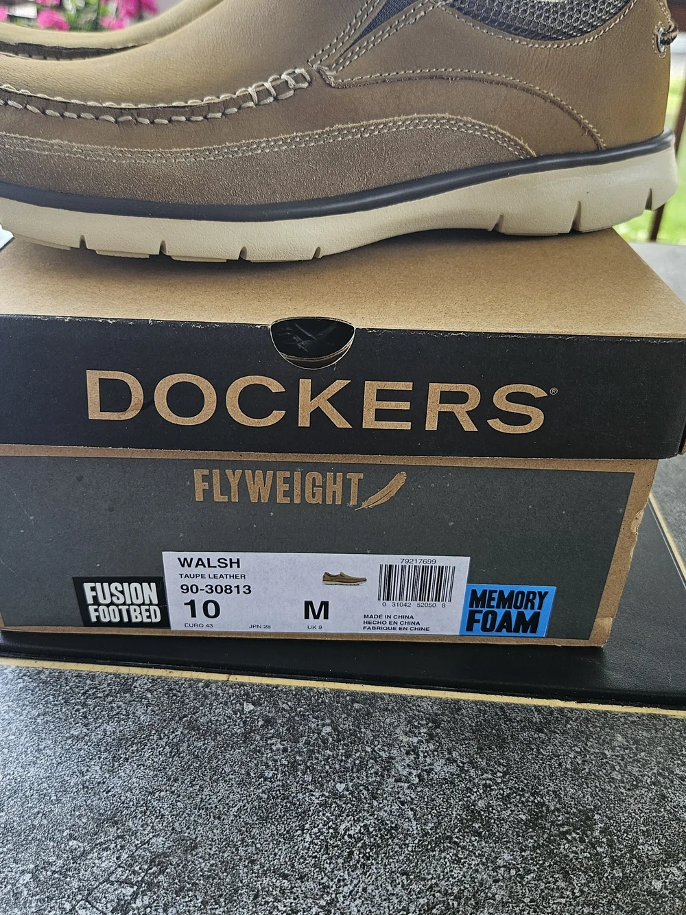 Dockers casual slip