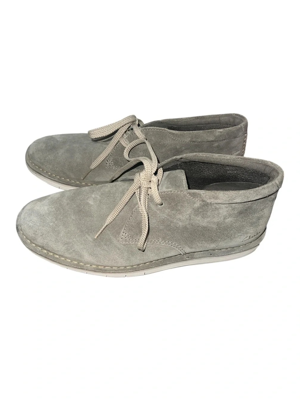 Clarks suede chukka