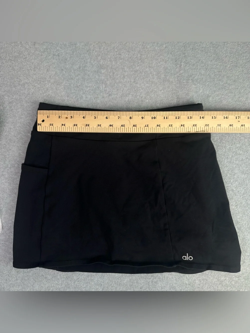 ALO Yoga size medium
