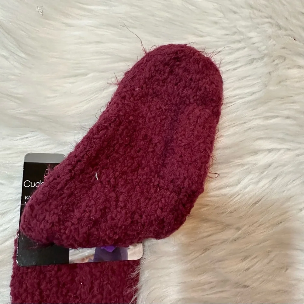 Cuddl Duds burgundy wine